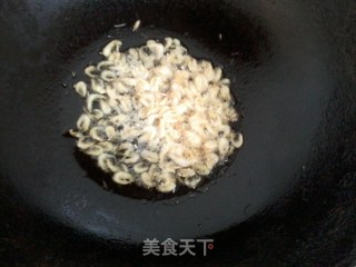 虾皮素炒冬瓜的做法步骤：3