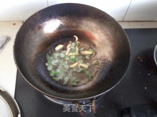 香芹炒大虾的做法步骤：5