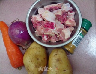 【大块大块的满足】家庭版咖喱鸡腿的做法步骤：1
