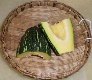 尖椒嫩南瓜的做法步骤：2