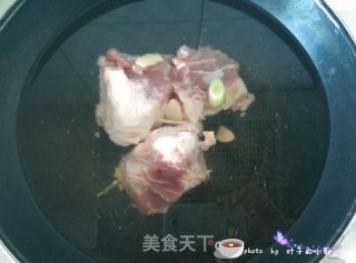 萝卜棒骨汤的做法步骤：3