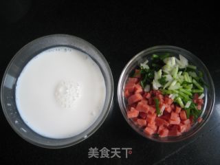 香葱火腿蛋饼的做法步骤：1