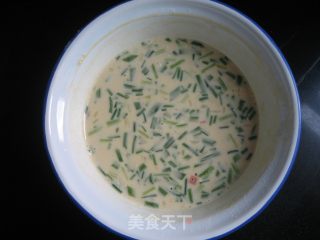 香葱火腿蛋饼的做法步骤：5