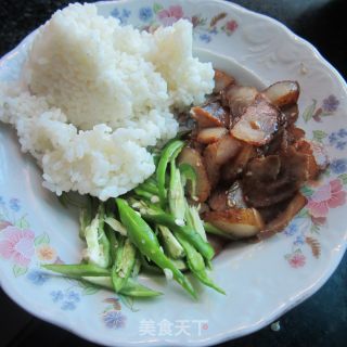 快餐腊肉饭的做法步骤：1