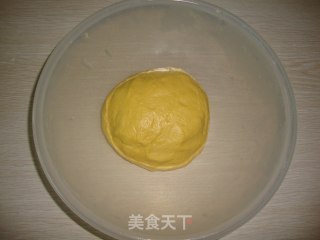 【龟兔赛跑小面包】---我家小女的小作品的做法步骤：1