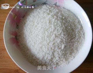 零失败的入门级烘焙----蛋白椰蓉球的做法步骤：1