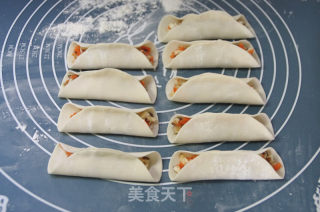 素三鲜锅贴的做法步骤：10