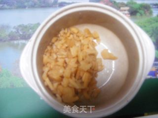 肉末萝卜干炒香菇末的做法步骤：1