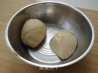 红豆蛋黄酥的做法步骤：2