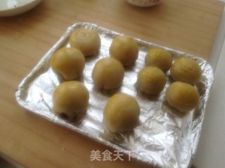 红豆蛋黄酥的做法步骤：10