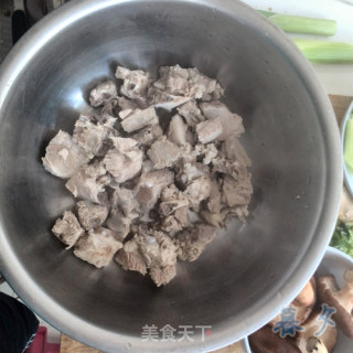 红烧排骨的做法步骤：3