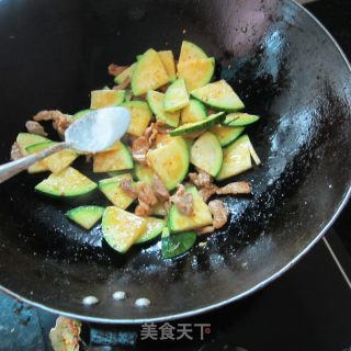 瘦肉烧鲜南瓜的做法步骤：5