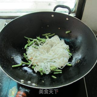 鲜豆角拌面的做法步骤：5