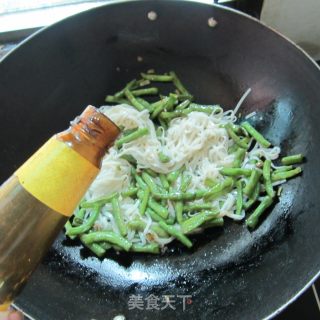 鲜豆角拌面的做法步骤：6