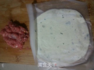 肉馅飞饼的做法步骤：1
