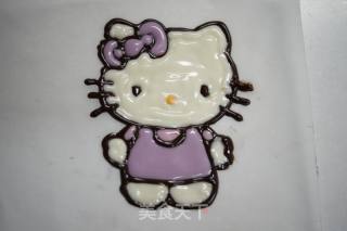 亲子厨房---自制可爱的KITTY猫与麦兜小猪巧克力的做法步骤：3