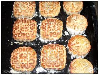 牛肉月饼的做法步骤：11