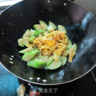 丝瓜炒蛋的做法步骤：6