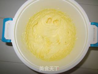 【果干磅蛋糕】用分蛋法做出的更健康的轻盈口感磅蛋糕的做法步骤：5