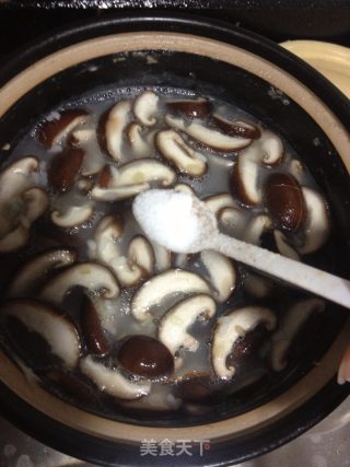 香菇鸡肉粥的做法步骤：10