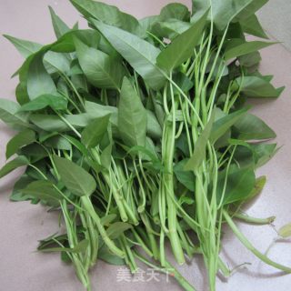 空心菜梗煎蛋的做法步骤：2