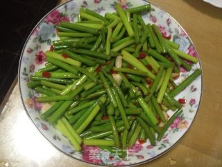 剁椒蒜苗的做法步骤：4