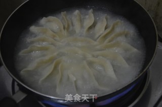脆皮锅贴的做法步骤：6