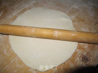 五香芝麻油饼的做法步骤：2
