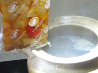 酸萝卜老鸭汤（川味靓汤）的做法步骤：6