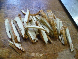 香干炒包心菜的做法步骤：4