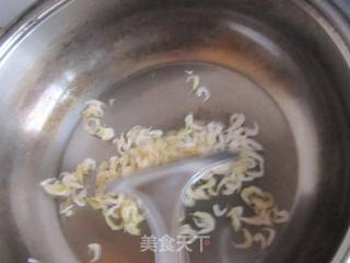 炝拌虾皮菠菜的做法步骤：10
