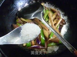 香干炒茄子的做法步骤：12