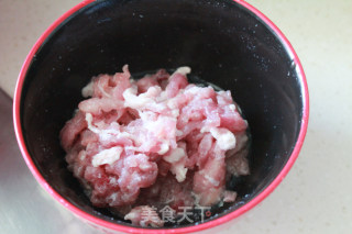 暑假最后一顿——甜豆炒肉丝的做法步骤：2