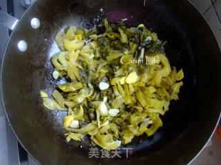 打通五经六脉的开胃“酸菜鸡”的做法步骤：4