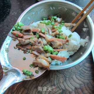 手抓饭---腊肉火腿饭团的做法步骤：6