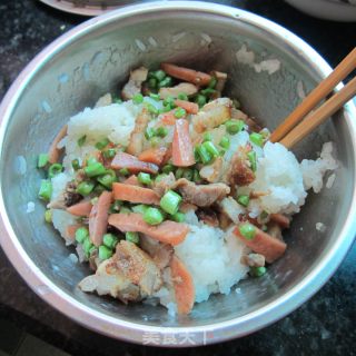 手抓饭---腊肉火腿饭团的做法步骤：7