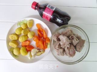 【可乐粟子排骨】值得你等待一年的美味菜式的做法步骤：1