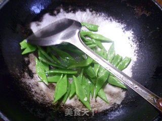 腐竹炒油豆角的做法步骤：8