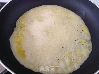 火腿鸡蛋杂粮煎饼的做法步骤：4