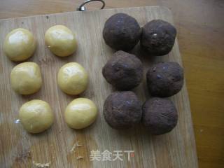 红糖豆沙月饼的做法步骤：5