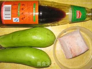 蚝油茄丁的做法步骤：1