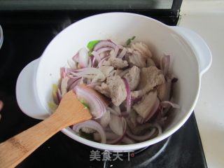 韩式泡菜豆腐锅的做法步骤：4