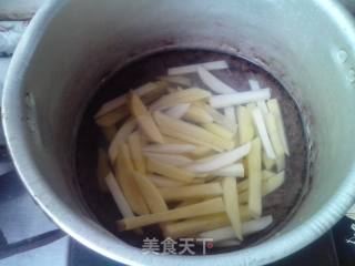 奥尔良烤肉味薯条的做法步骤：2