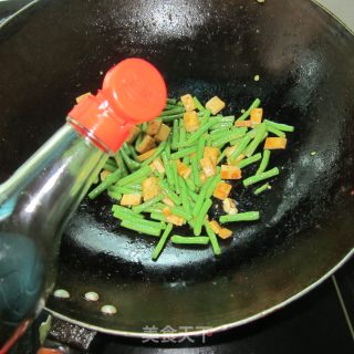 豆角炒豆腐干的做法步骤：5