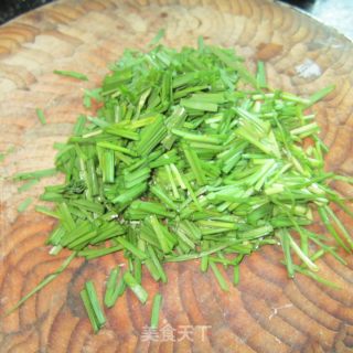 韭菜炒火腿的做法步骤：3