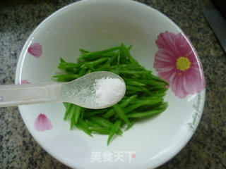 油豆角拌玉笋的做法步骤：7