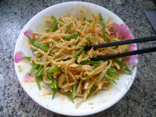 油豆角拌玉笋的做法步骤：10