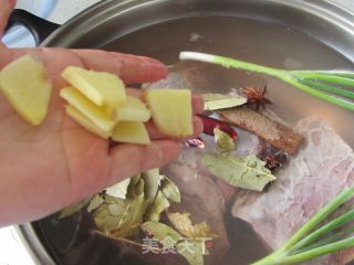 五香牛肉的做法步骤：5