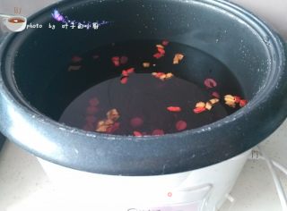 秋季养生粥---莲子黑米露的做法步骤：5