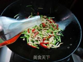 苤菜花炒鸡丝的做法步骤：6
